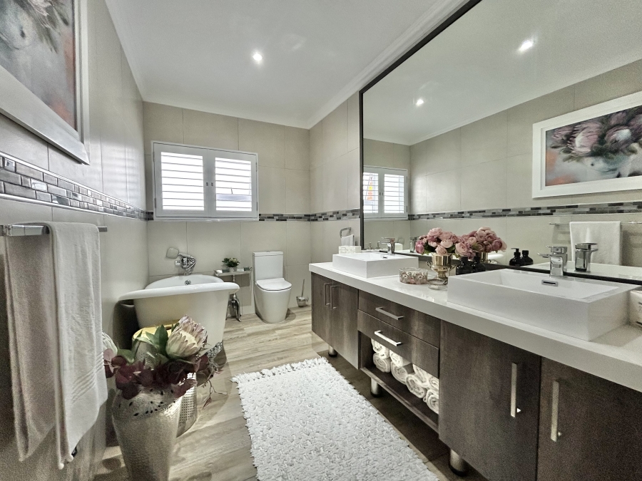 3 Bedroom Property for Sale in Noorsekloof Eastern Cape